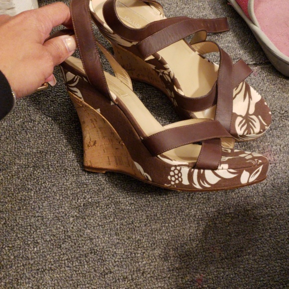 Sandals - Picture 2 of 4